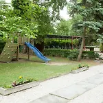 Lido Tarsasnyaralo شقة