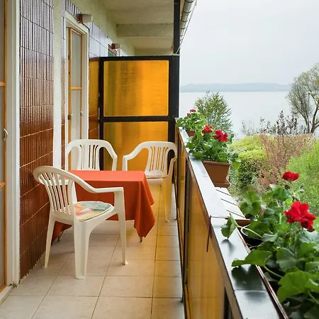 Lido Tarsasnyaralo Lägenhet